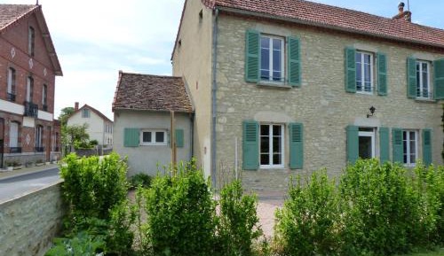 Holiday Home (6 Adults)