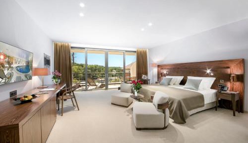 Deluxe Twin Room with Sea View