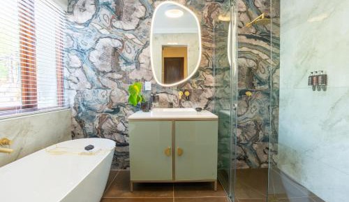 Suite with Garden View