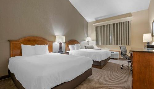 Queen Room with Two Queen Beds - Non-Smoking