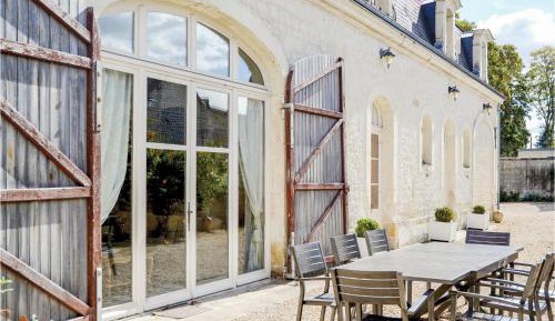 Four-Bedroom Holiday Home