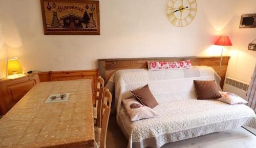 Apartment (5 Adults)