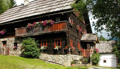 Five-Bedroom Holiday Home