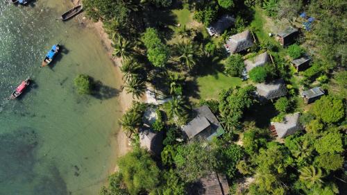 Bungalow with Sea View