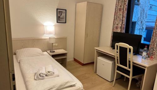 Single Room with Private Bathroom