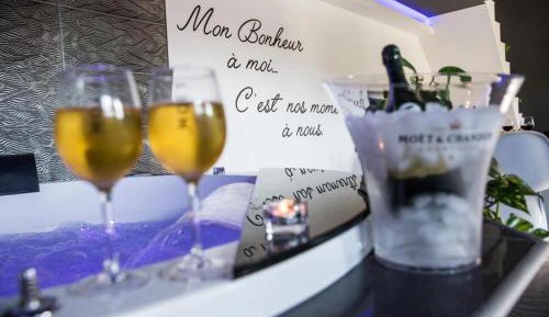 King Suite with Spa Bath