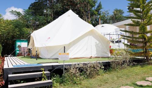 Bungalow with Garden View