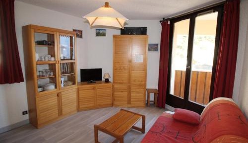Apartment (4 Adults)