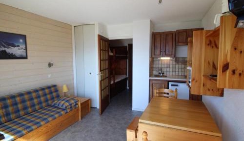 Apartment (3 Adults)
