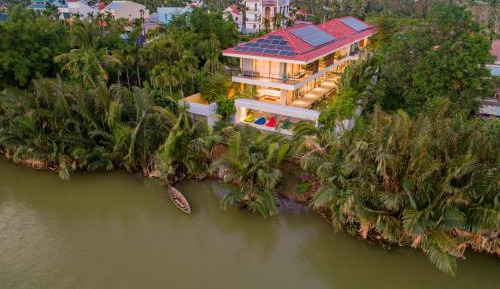 Six-Bedroom House