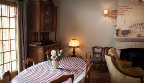 Holiday Home (8 Adults)