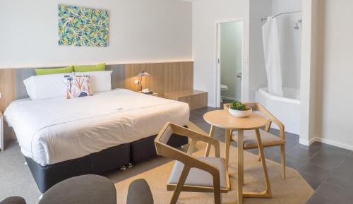 Deluxe Double Room with Spa Bath 