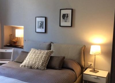 One-Bedroom Apartment with Sea View