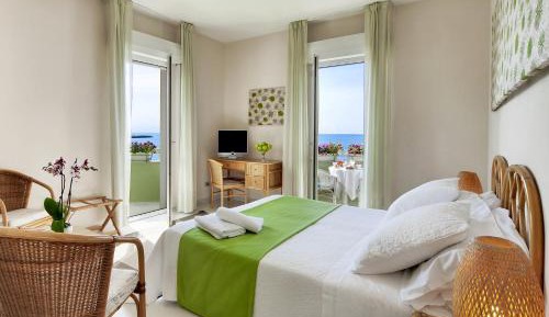 Superior Double Room with Sea View