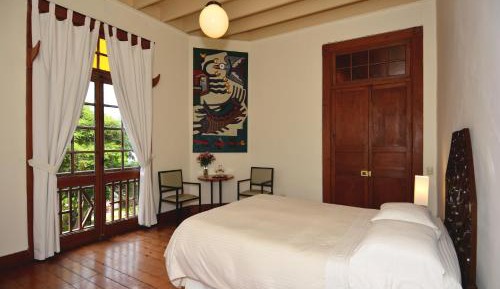 Double Room with Sea View (N-2)