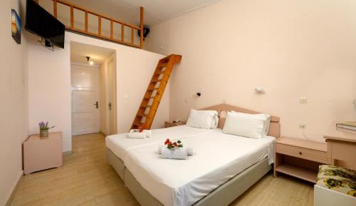Quadruple Room with Sea View