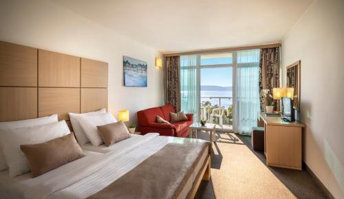 Superior Junior Suite with Seaside Balcony