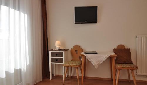 Single Room with Mountain View