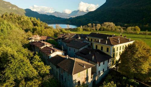 Three-Bedroom Superior Apartment