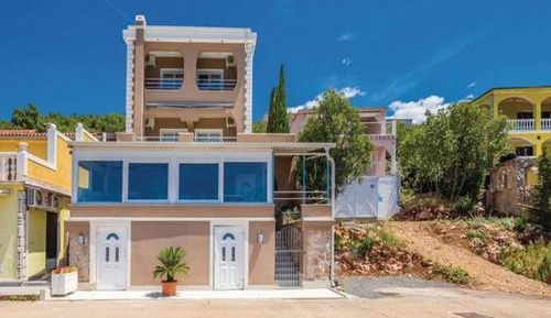 One-Bedroom Apartment with Terrace and Sea View