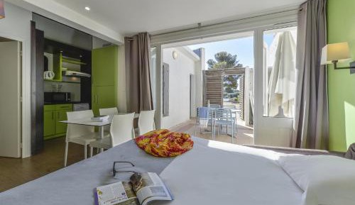 One-Bedroom Bungalow
