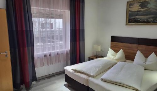 Deluxe Double or Twin Room with Garden View