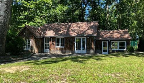 Holiday Home (6 Adults)