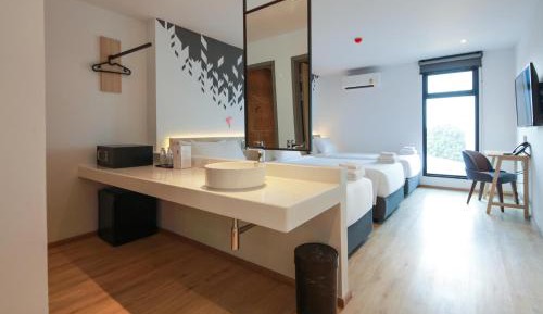 Deluxe Triple Room