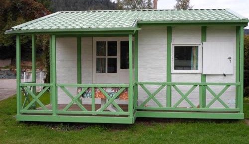 Bungalow (2 Adults)