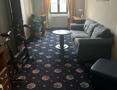 One-Bedroom Suite