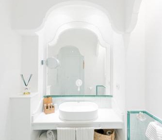 King Room with Spa Bath