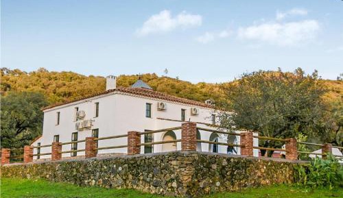 Six-Bedroom Holiday Home