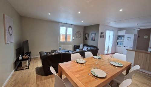 Three-Bedroom Holiday Home 