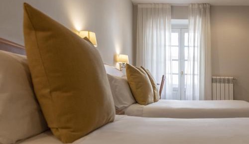 Triple Room with Balcony
