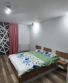 Deluxe King Studio