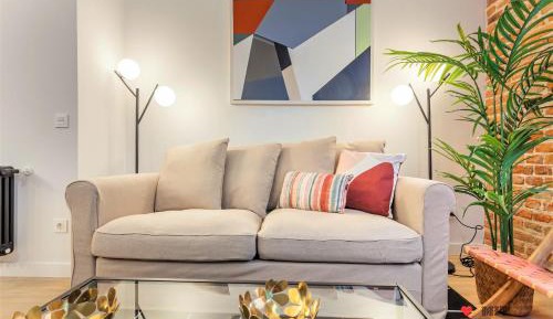 Three-Bedroom Apartment XIII
