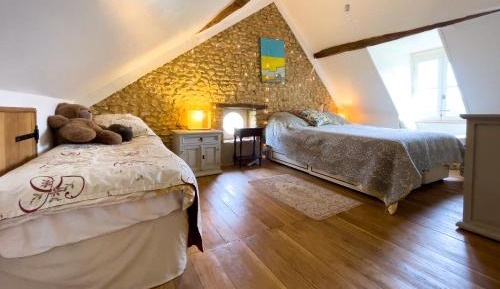 Deluxe Queen Room