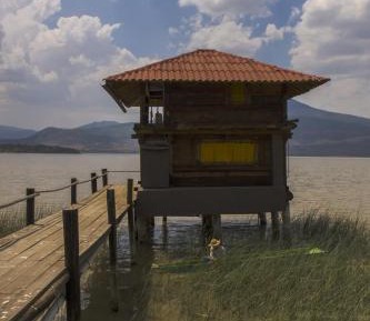 Troje de lago