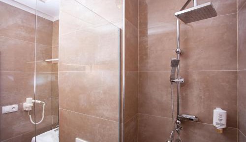 Basic Triple Room
