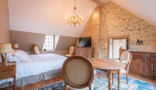Deluxe King Room