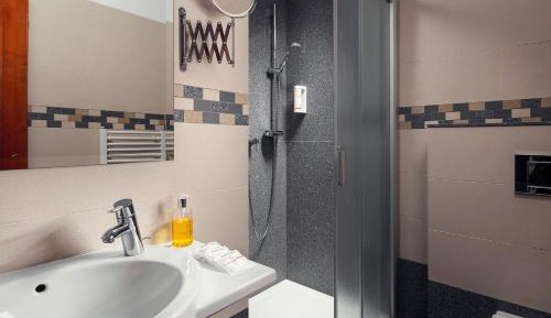 Comfort Quadruple Room with Wellness Access
