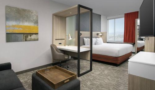 Suite, 1 King, Trundle bed