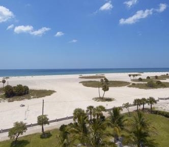 Two-Bedroom Apartment with Private Balcony Ocean View