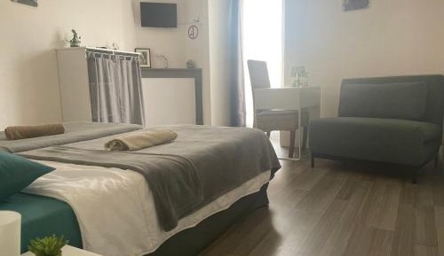 Triple Room with Private External Bathroom