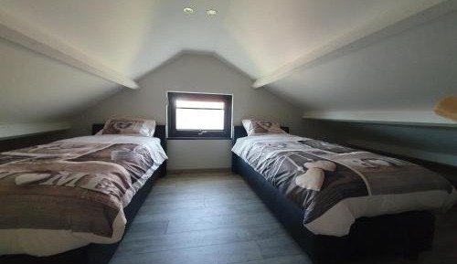 Studio - Split Level