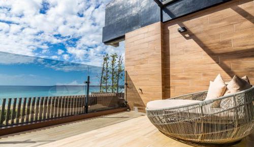 Deluxe Double Room with Balcony and Sea View