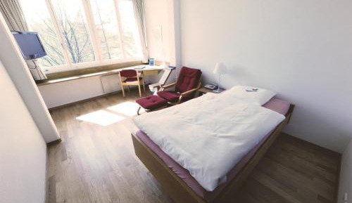 Single Room with Lake View