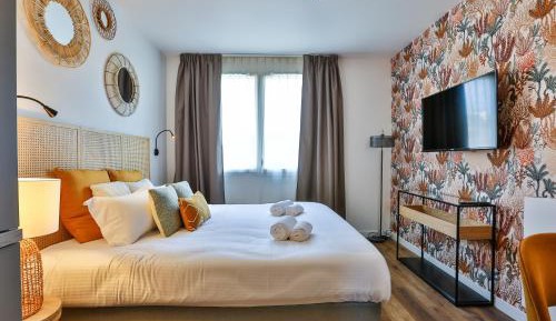 Chambre Double Côté Cour et Parking (Sans Balcon) - Coin Cuisine en Option