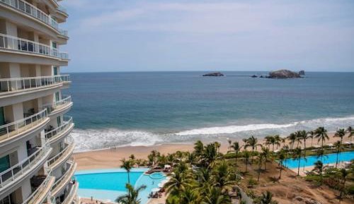 Three-Bedroom Apartment with Sea View