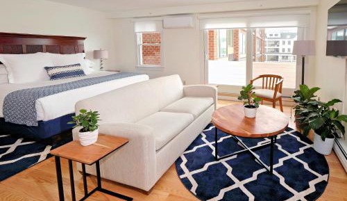 Waterfront Room